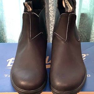 Blundstone Boots size 7 1/2. Model #510 Model Name